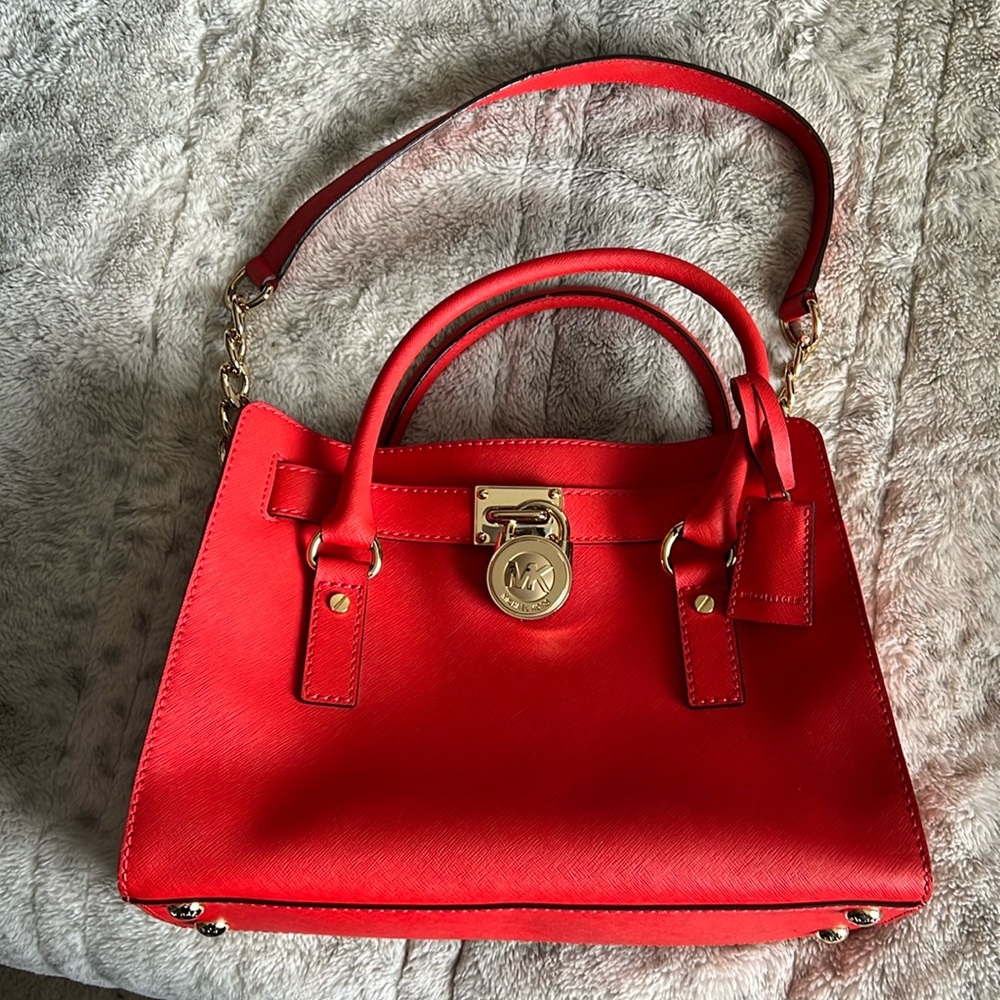 Classy and timeless, Michael Kors Hamilton satchel.